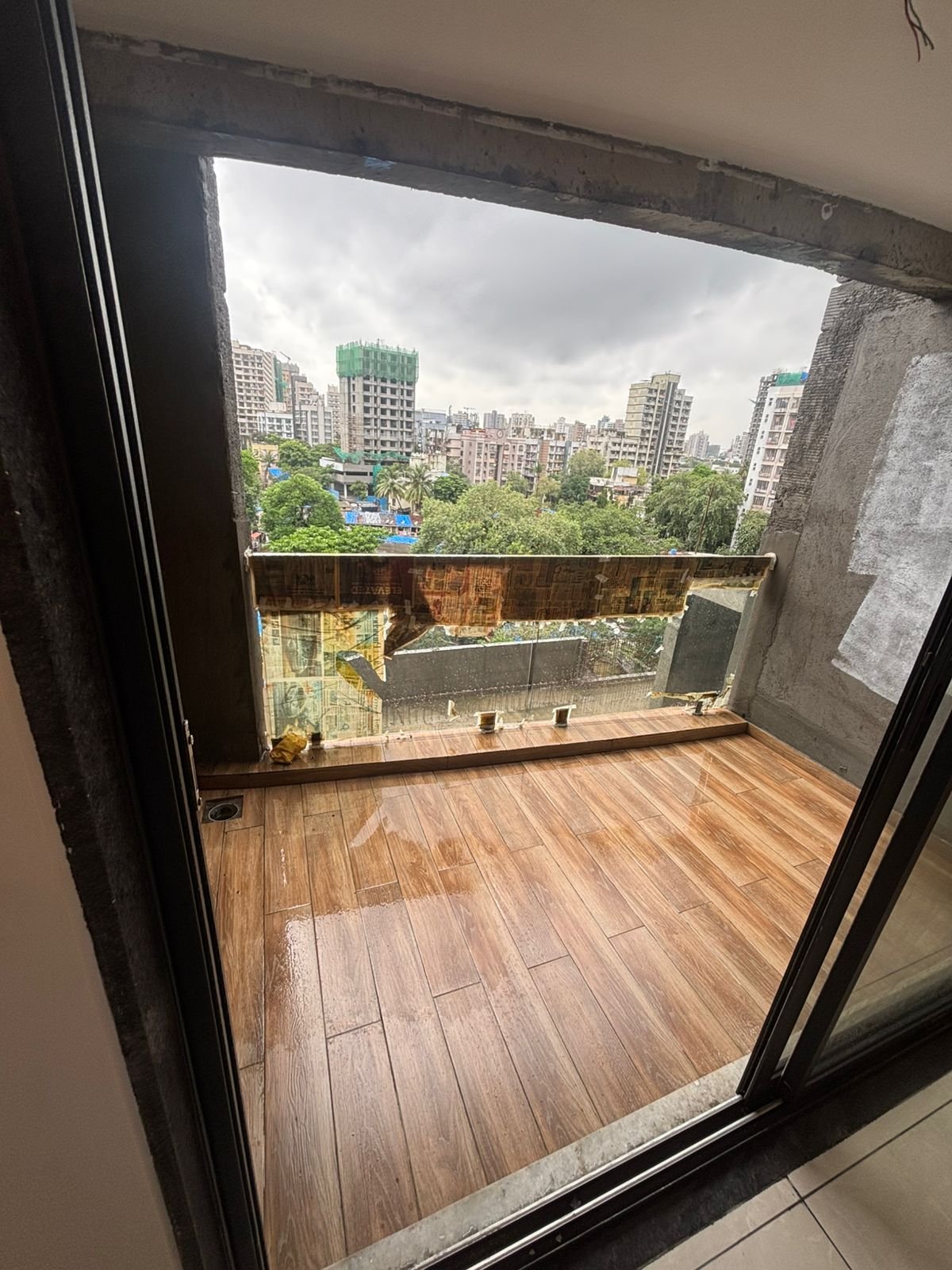 Urna 71P by Sanjay Mittal, Borivali East