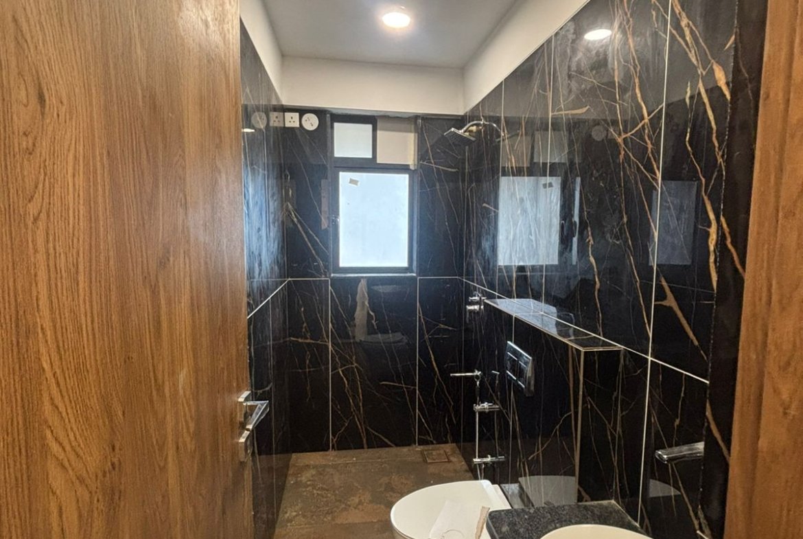 Urna 71P by Sanjay Mittal, Borivali East