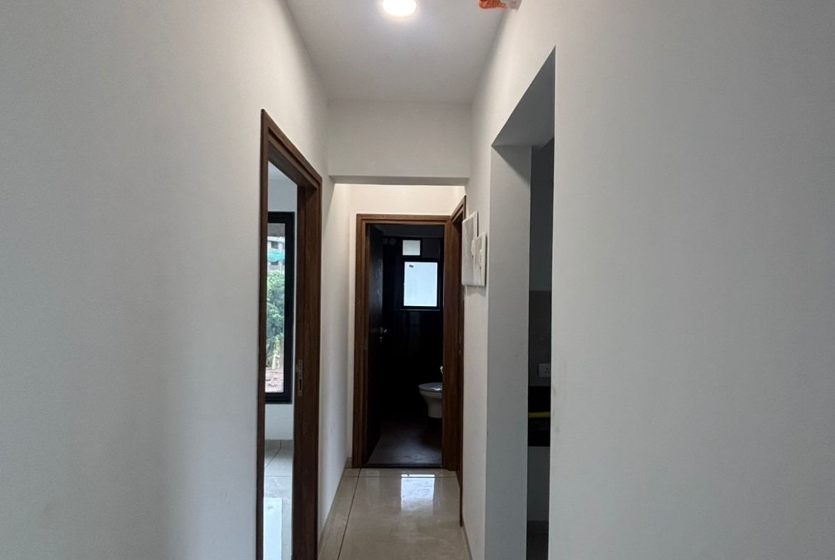 Urna 71P by Sanjay Mittal, Borivali East