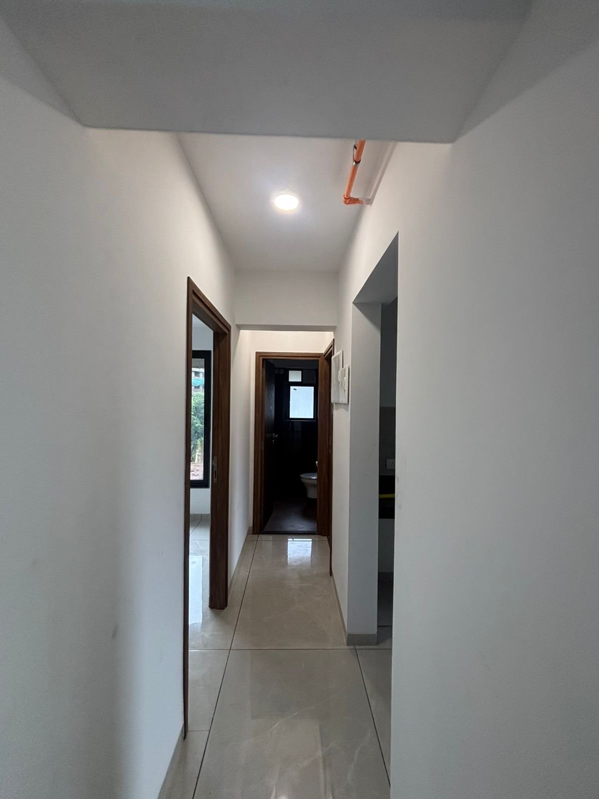 Urna 71P by Sanjay Mittal, Borivali East